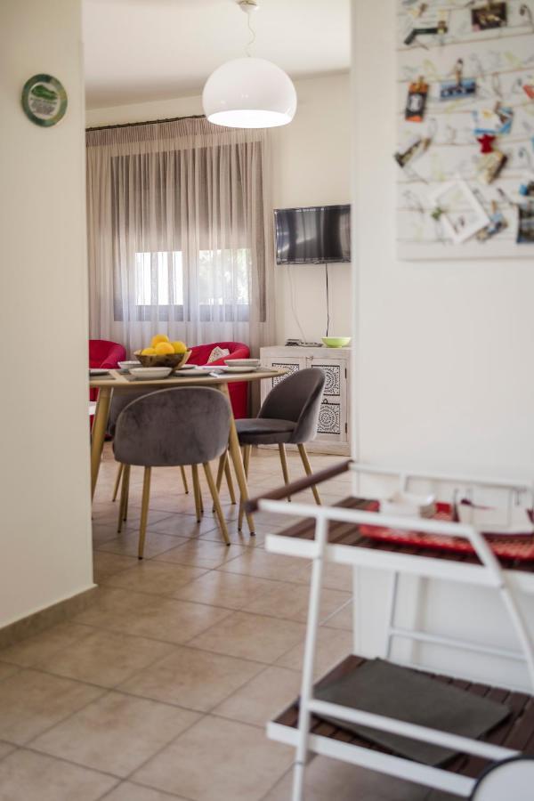The Corner House At Gennadi Court Exterior foto