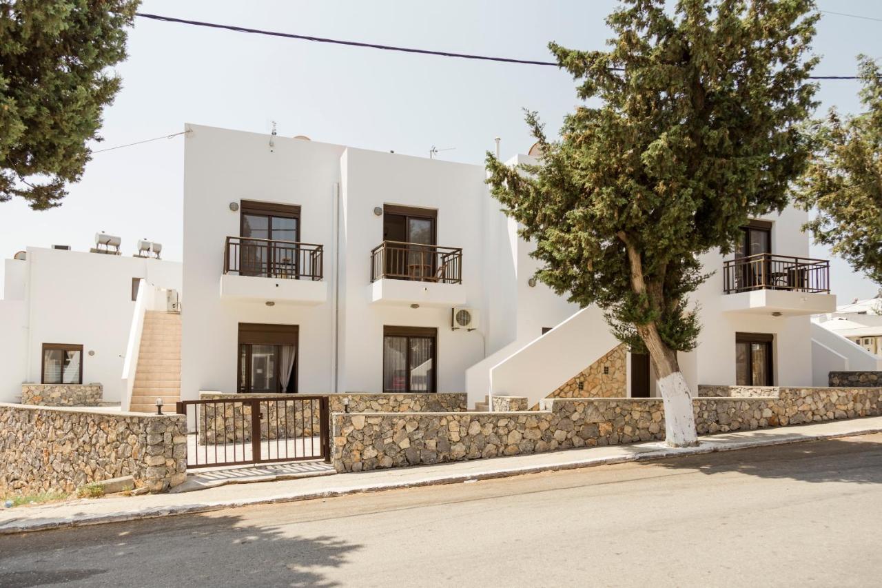 The Corner House At Gennadi Court Exterior foto